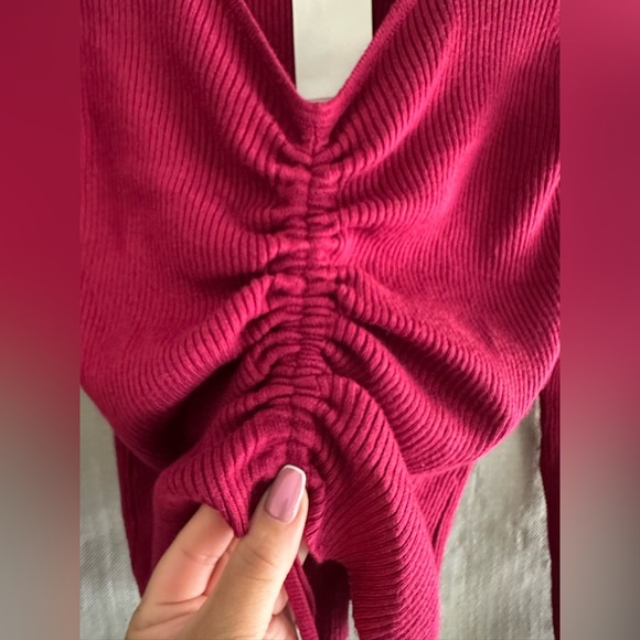 NWT! RIBBED TURTLE NECK - Picture 3 of 4